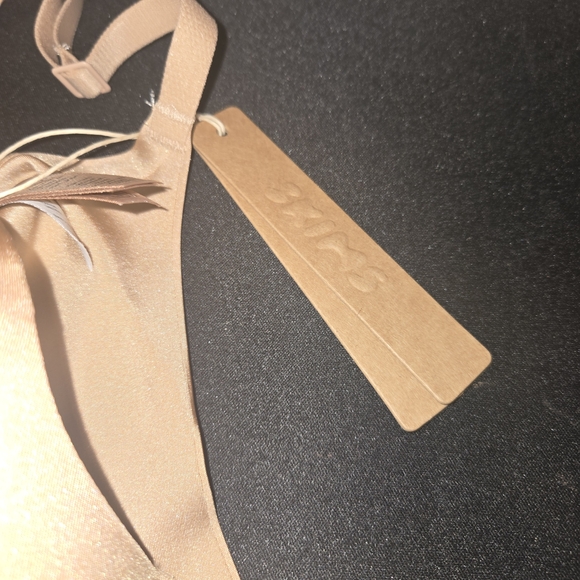 SKIMS Tan Push Up Bra NWT - Picture 4 of 5